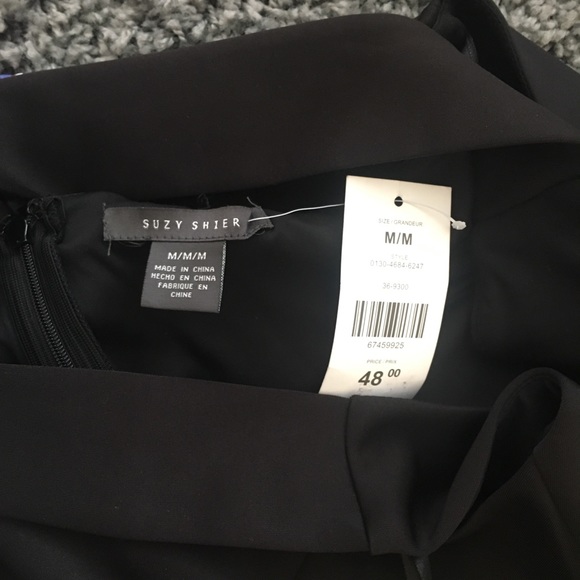 NWT Beautiful floral and black dress - Picture 4 of 5